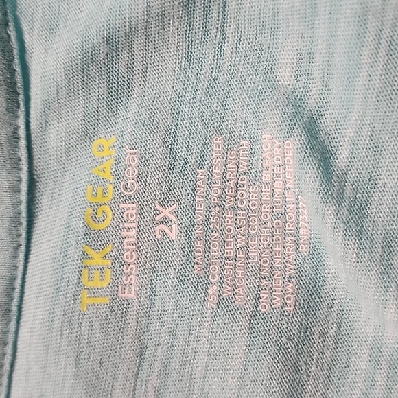 Tek Gear Essential Gear Crew Razor Back Tank Top - Picture 3 of 3